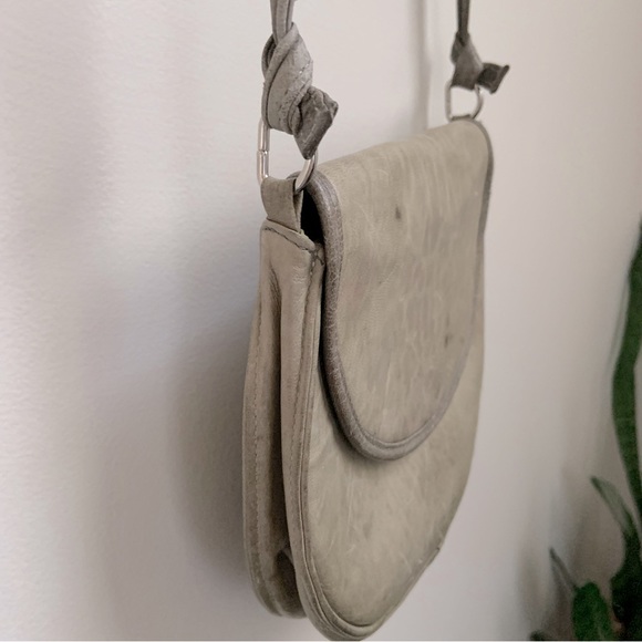 Unbranded, distressed grey genuine leather bag in XS - Picture 11 of 16